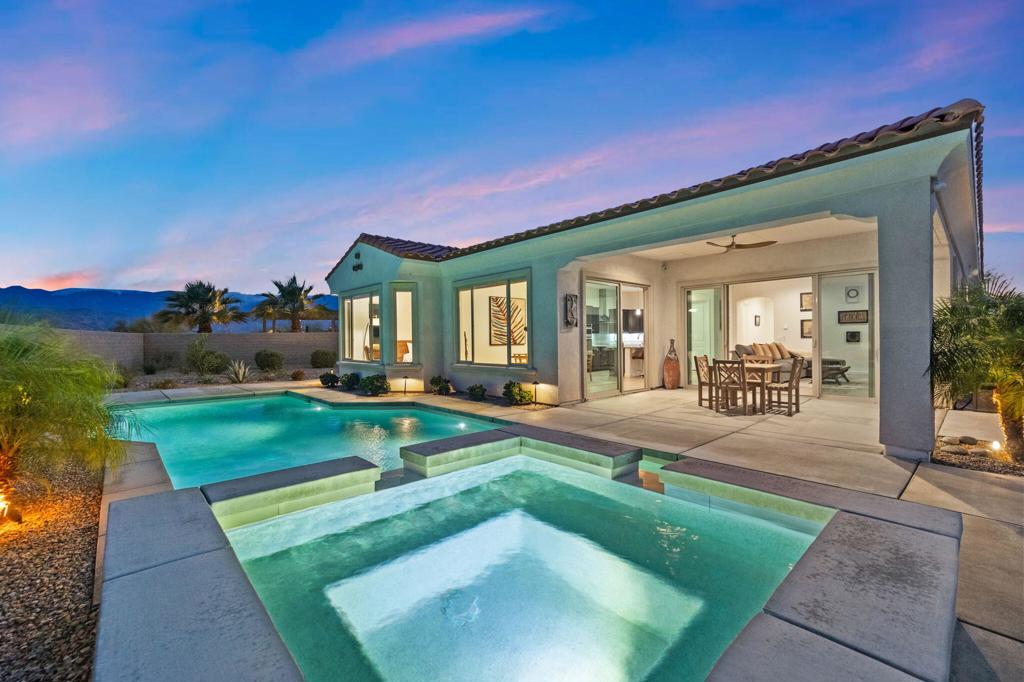 16 Cuvee Property Photo 1