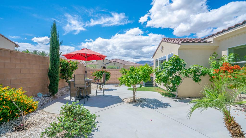 51938 Via Tolosa Property Photo 10