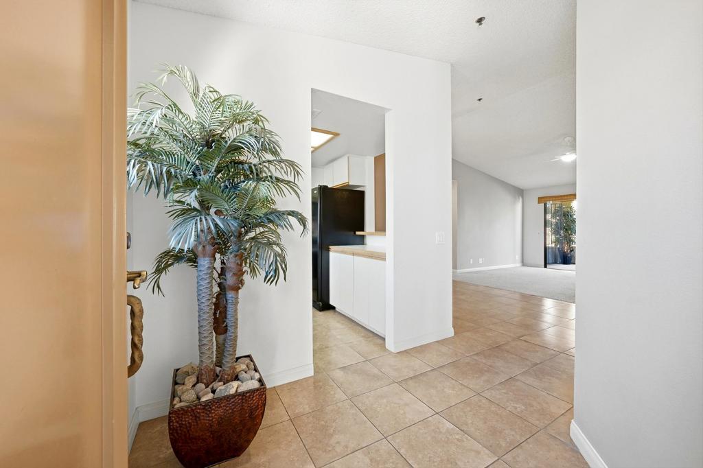 68117 Lakeland Drive Property Photo 4