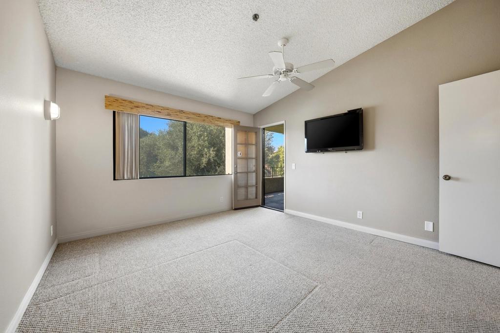 68117 Lakeland Drive Property Photo 18