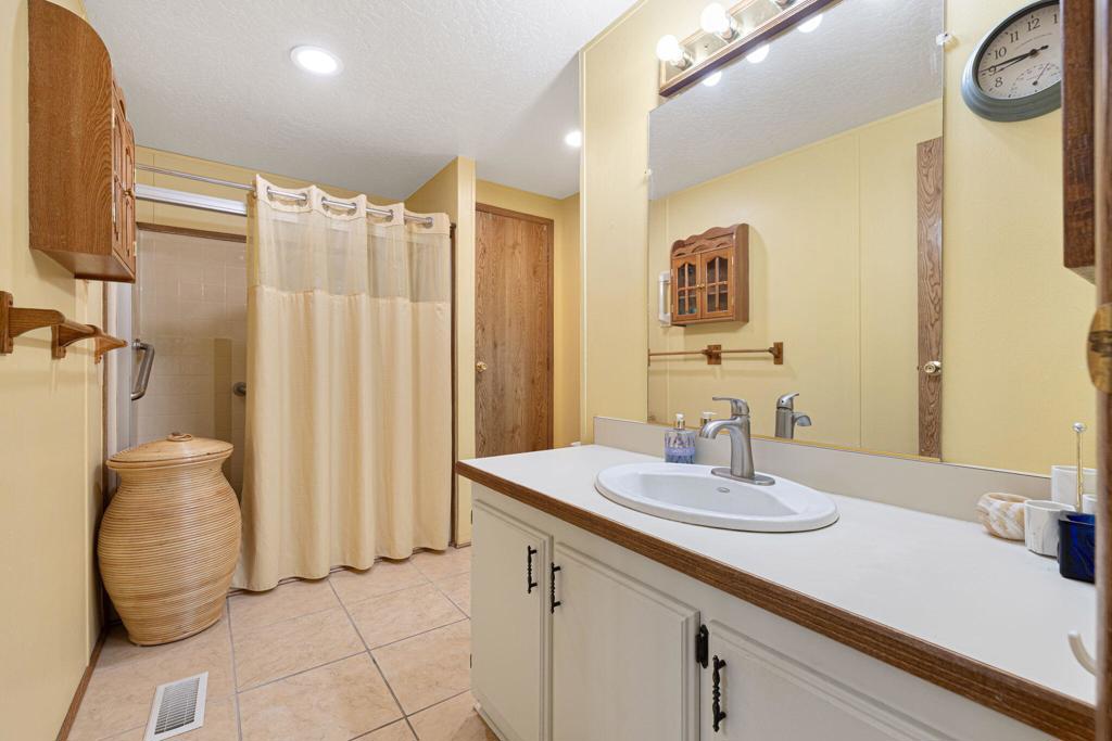 74711 Dillon Rd #600 Road Property Photo 34