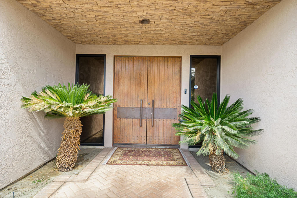 45640 Rancho Palmeras Drive Property Photo 5