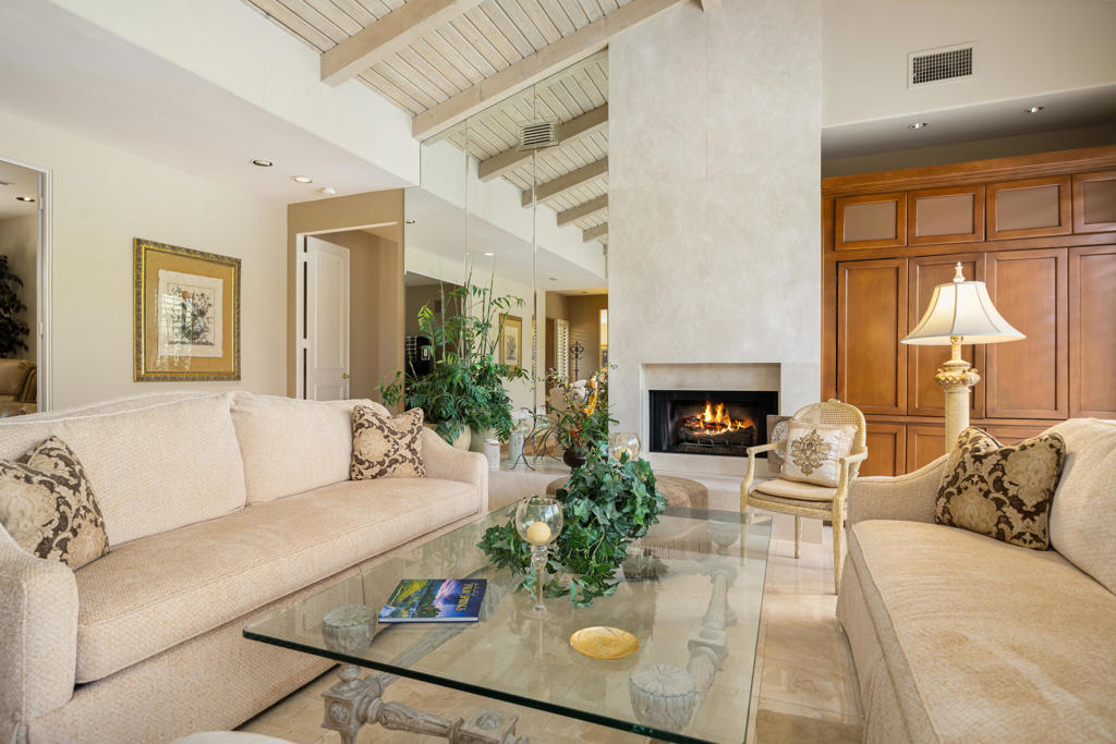 45640 Rancho Palmeras Drive Property Photo 8