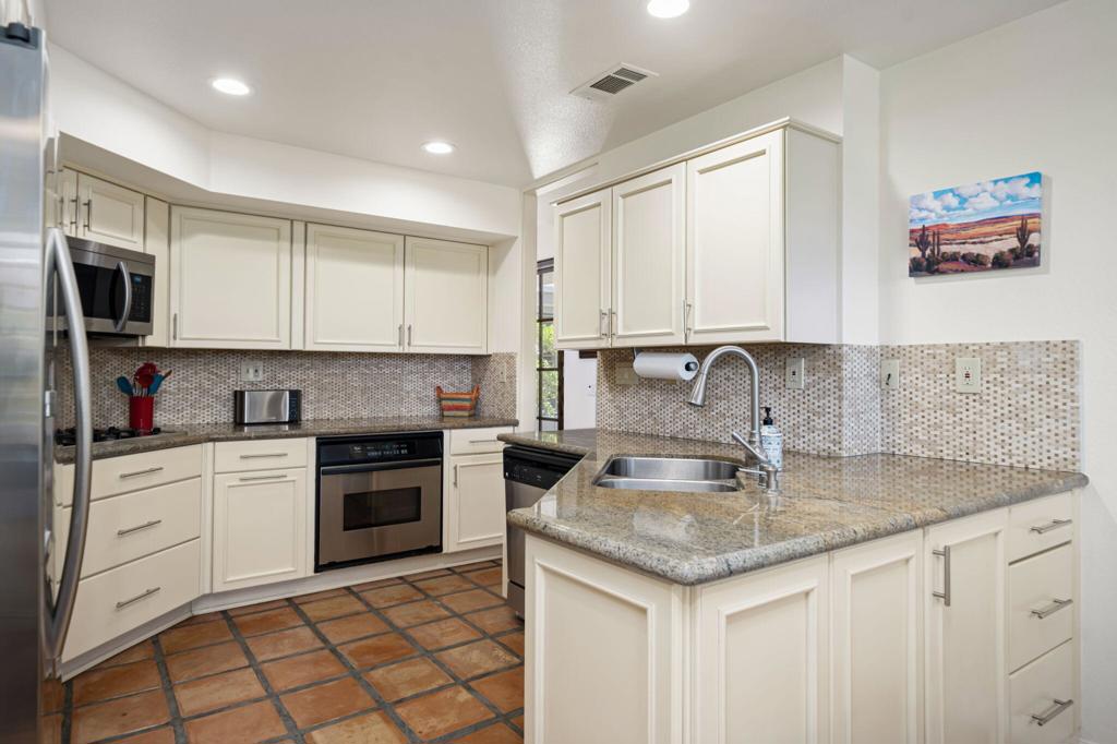 78560 Arapahoe Drive Property Photo 10