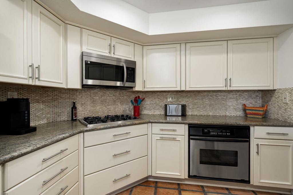 78560 Arapahoe Drive Property Photo 11