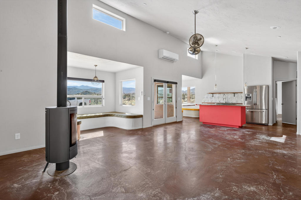 53105 Chia Trail Property Photo 9