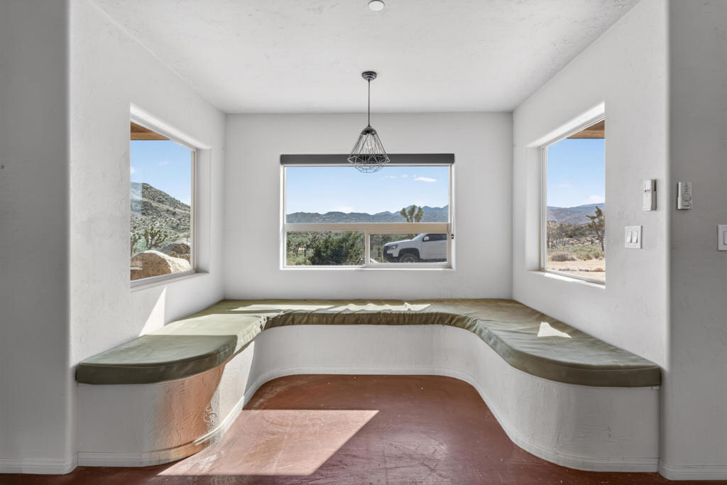 53105 Chia Trail Property Photo 10