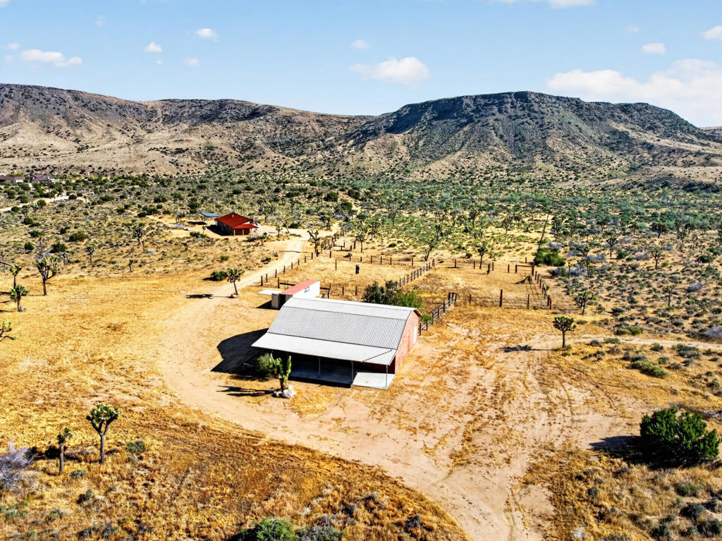 53105 Chia Trail Property Photo 28