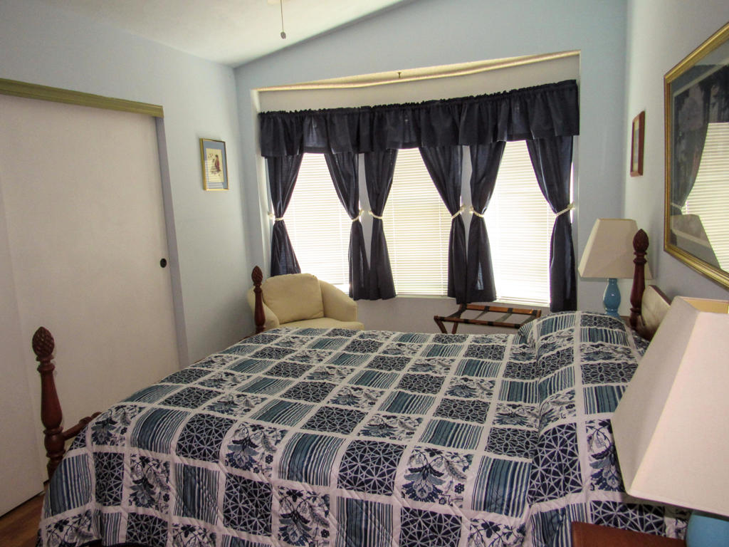 38521 Commons Valley Drive Property Photo 15