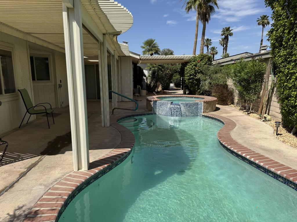 74637 Mexicali Rose Property Photo 4