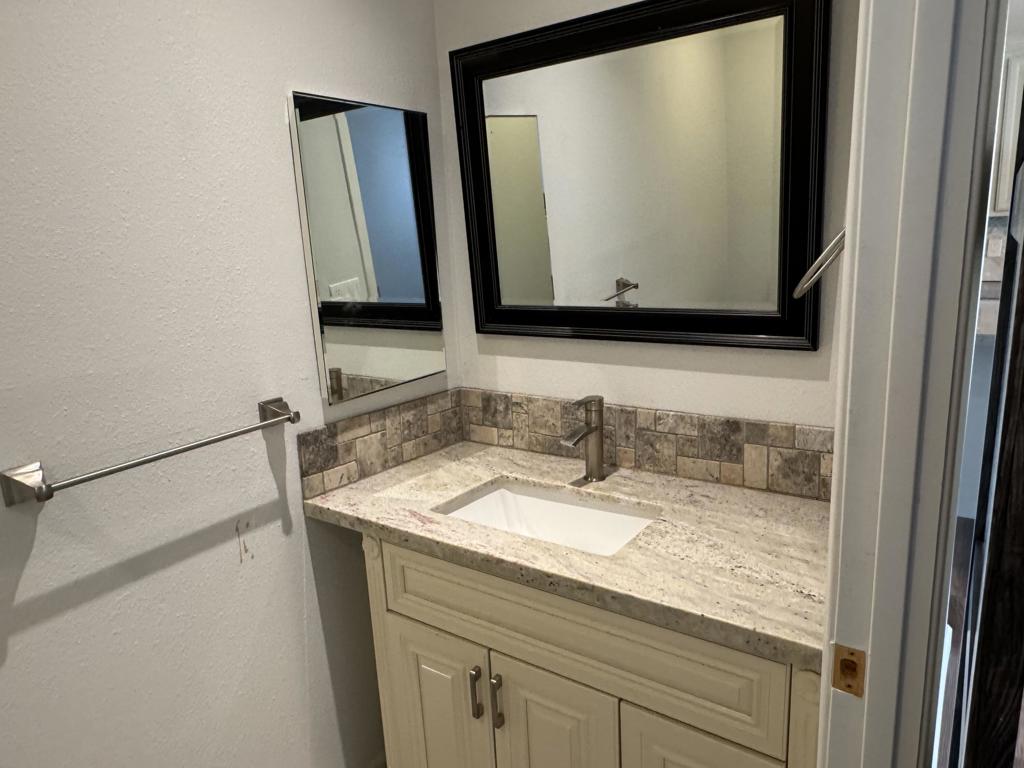 74637 Mexicali Rose Property Photo 35