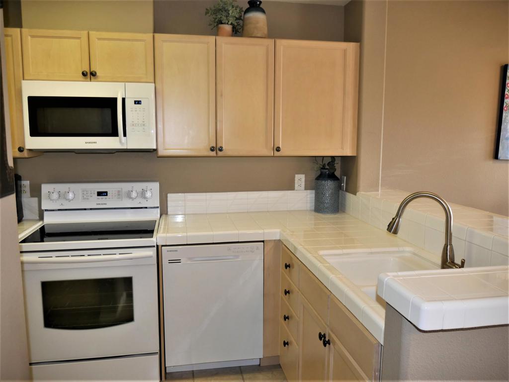 78431 Magenta Drive Property Photo 6