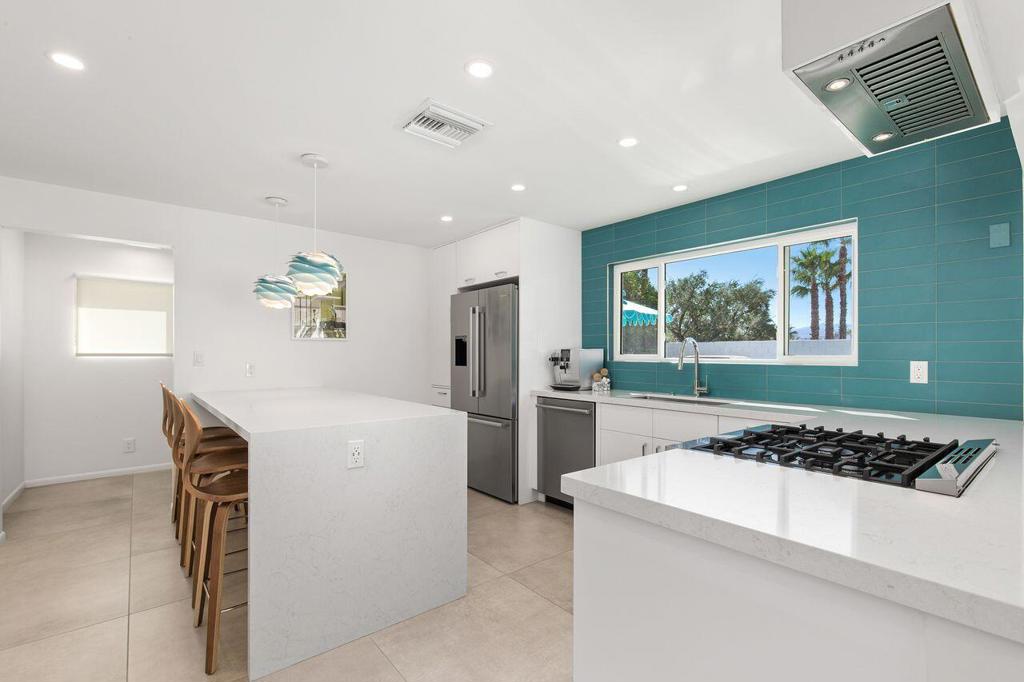 411 E Racquet Club Road Property Photo 13
