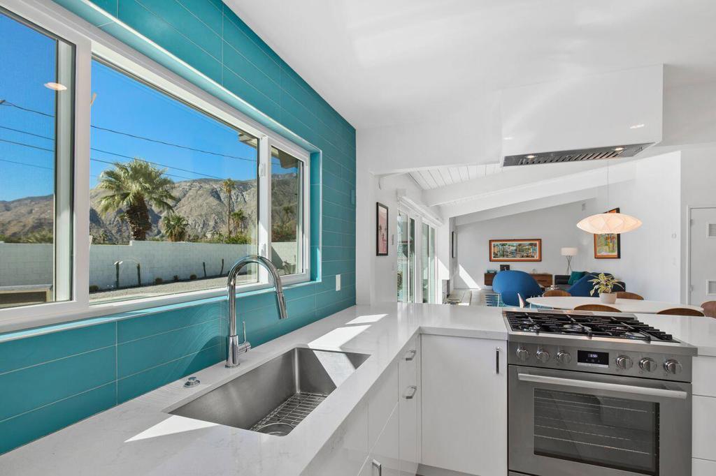 411 E Racquet Club Road Property Photo 18