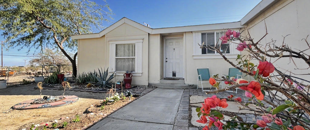 1023 S Marina Drive Property Photo 1