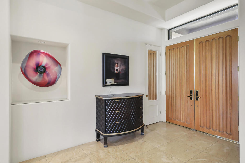 41745 Harrison Drive Property Photo 4