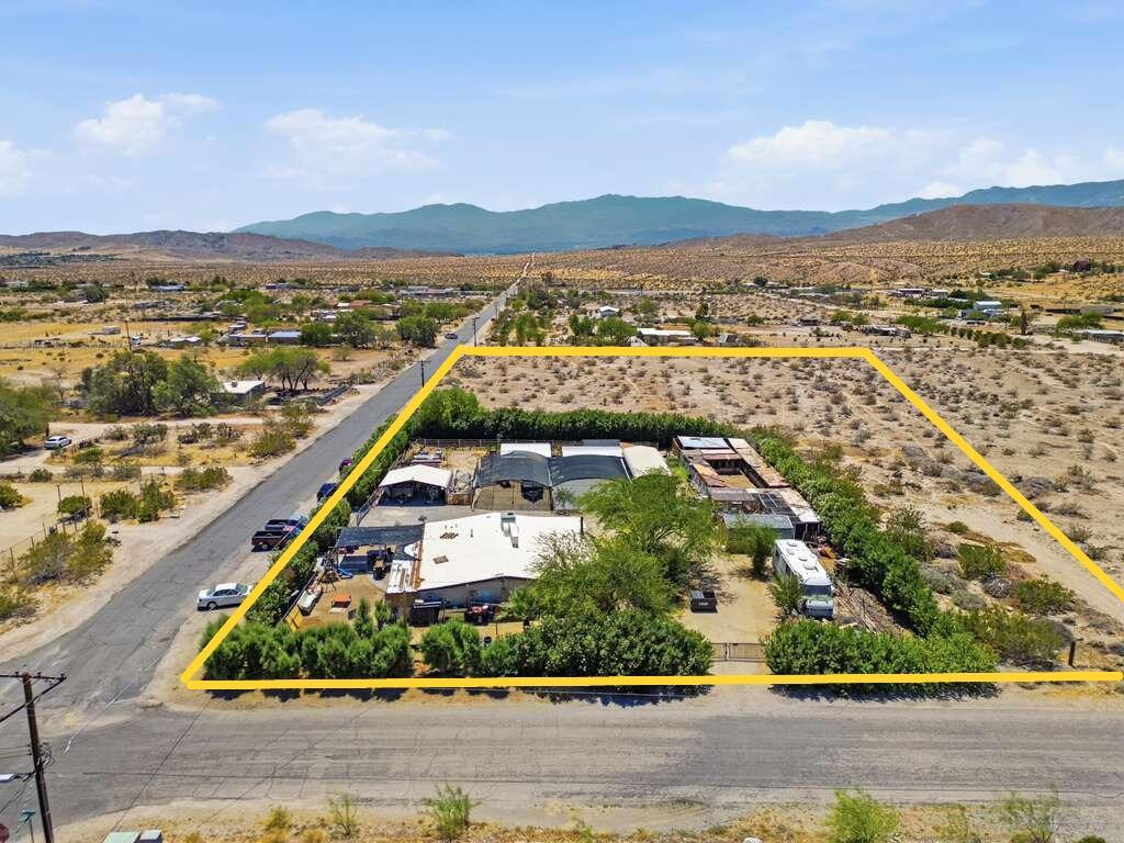 19055 Vee Bee Road Property Photo
