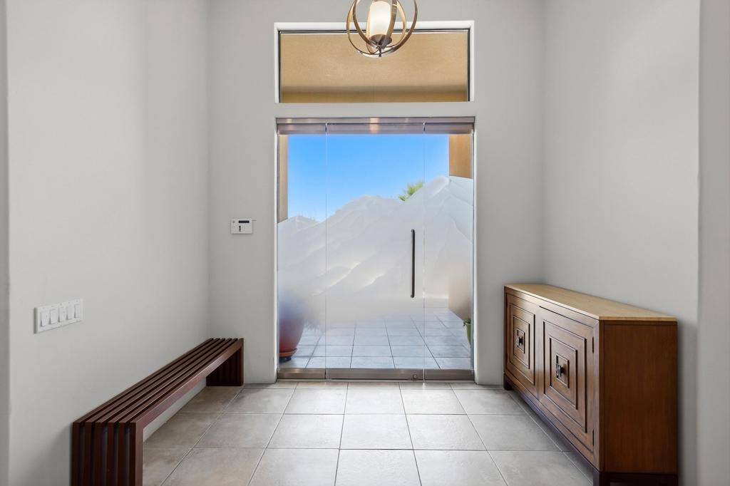 47200 Desert Lily Drive Property Photo 7