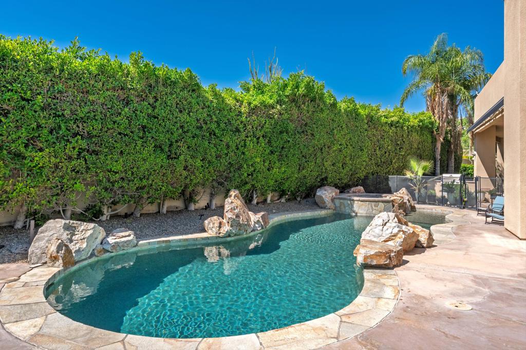 47200 Desert Lily Drive Property Photo 38