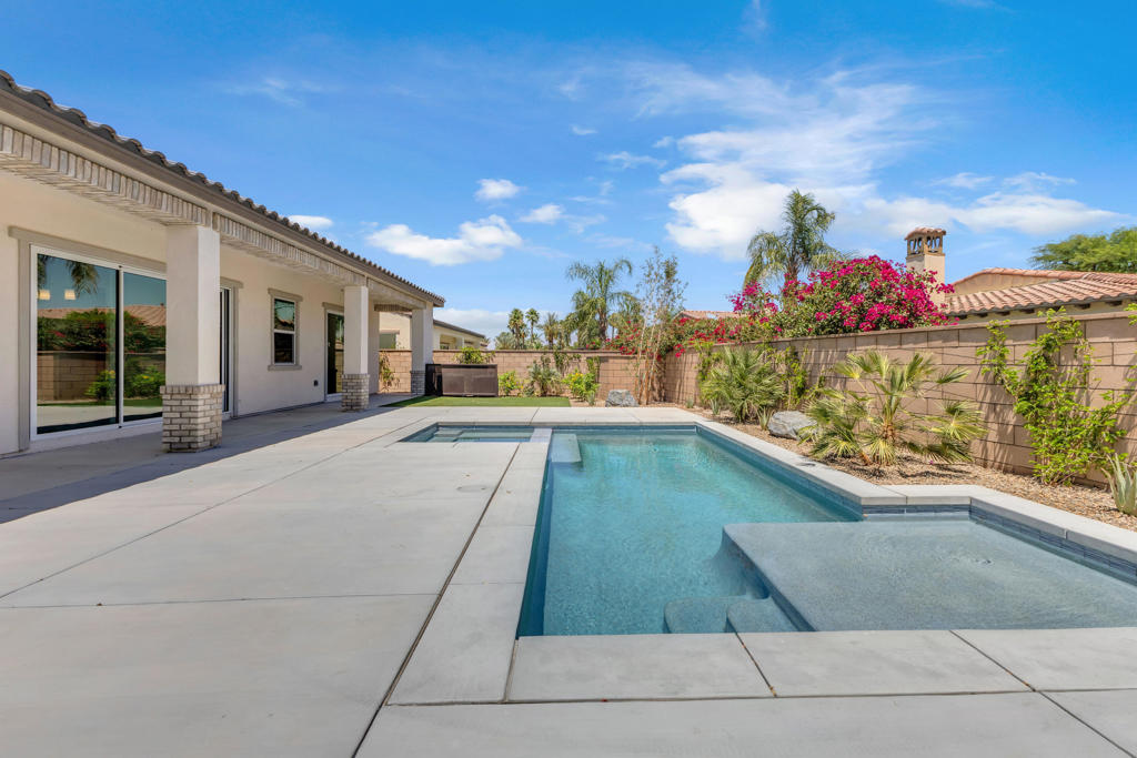 51952 Marquessa Lane Property Photo 40