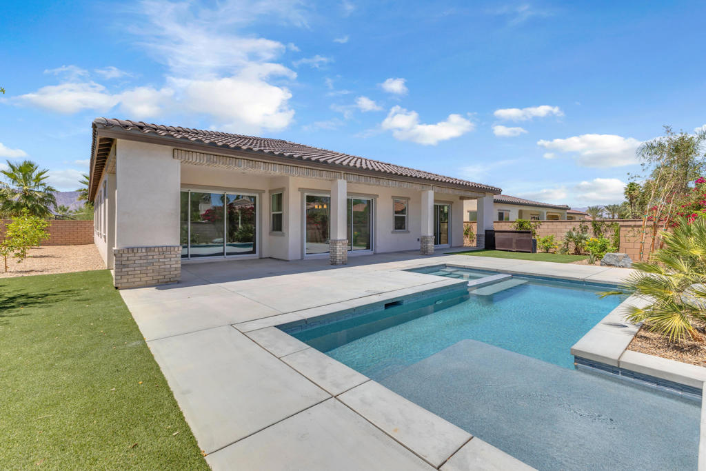 51952 Marquessa Lane Property Photo 41