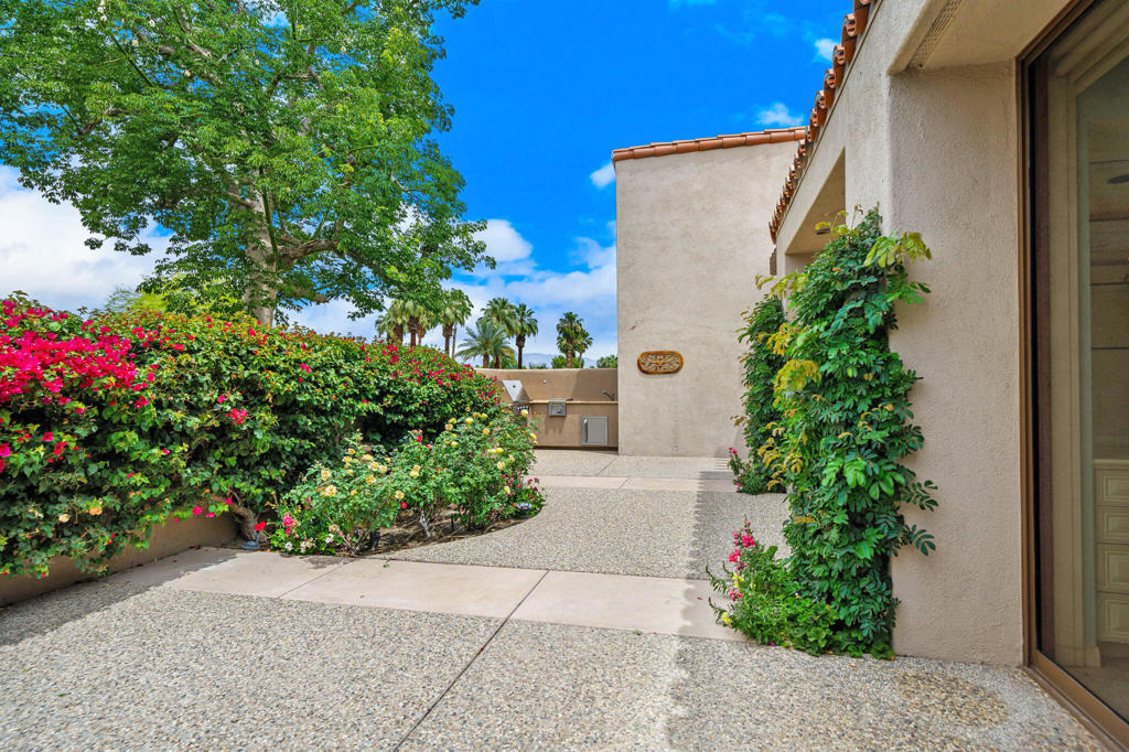 74703 Arroyo Drive Property Photo 2