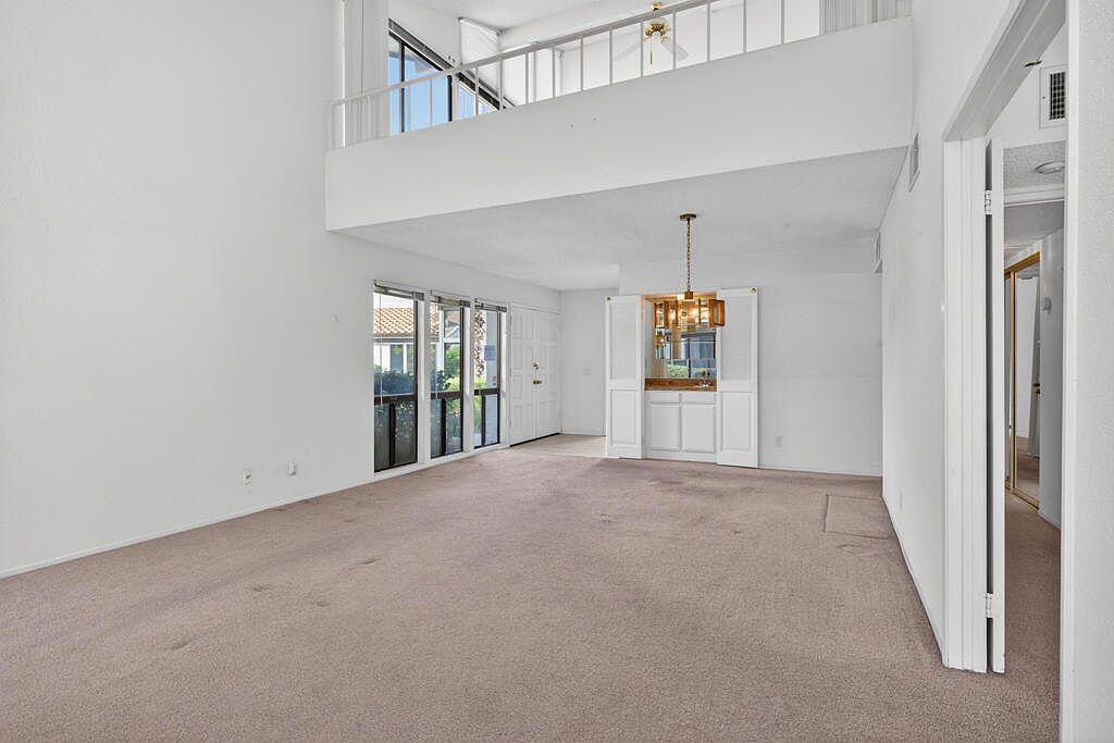 1722 E Camino Parocela Property Photo 7