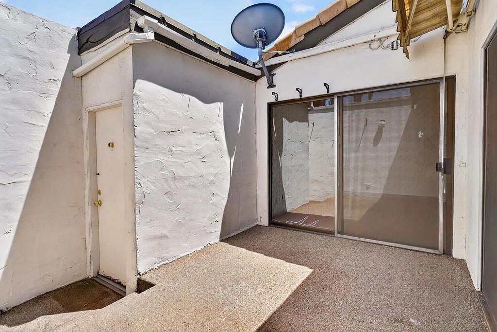 1722 E Camino Parocela Property Photo 15