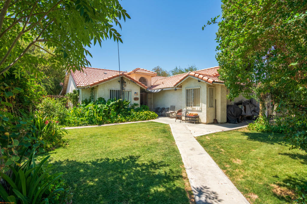 48785 Van Buren Street Property Photo 6