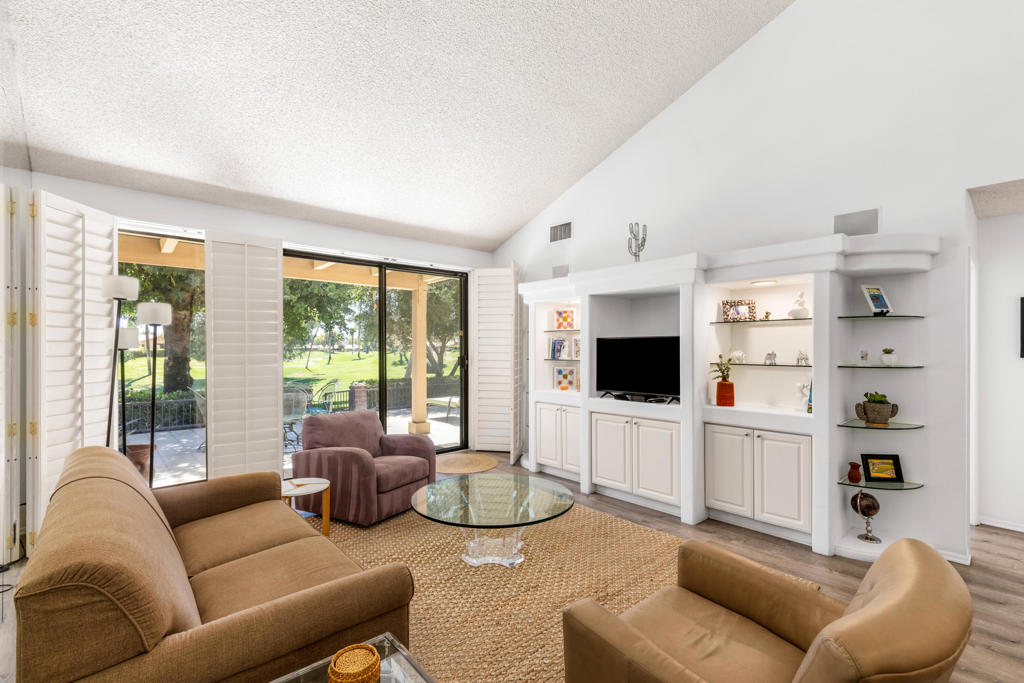 112 Giralda Circle Property Photo 20