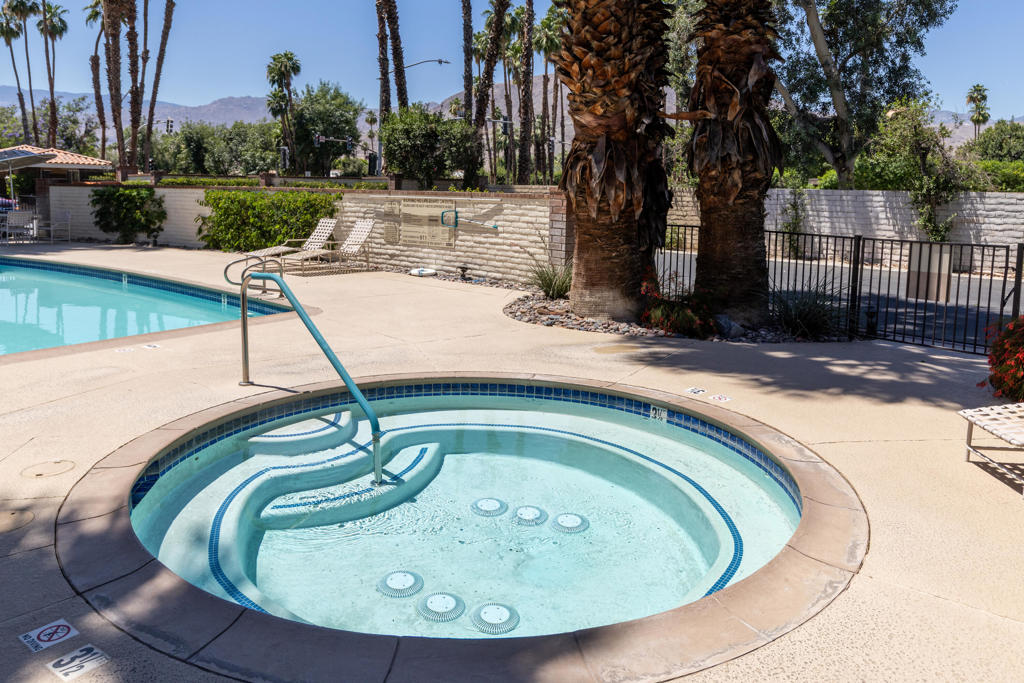 112 Giralda Circle Property Photo 48