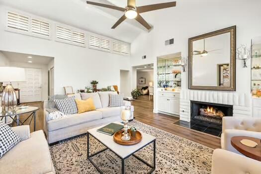 178 Gran Via Property Photo 1