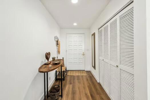 178 Gran Via Property Photo 9