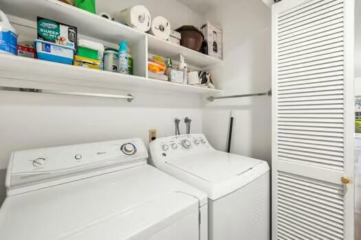 178 Gran Via Property Photo 50