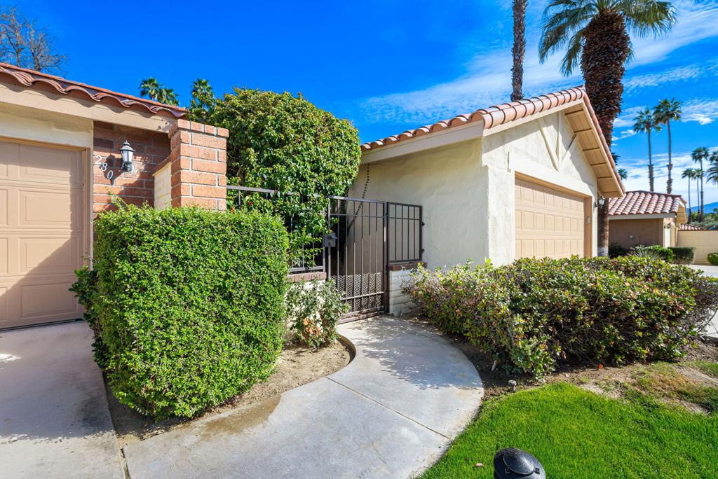 280 Tolosa Circle Property Photo 3