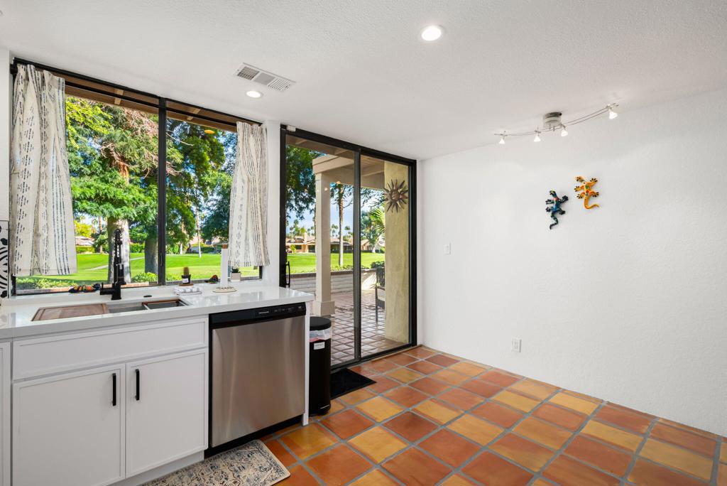 280 Tolosa Circle Property Photo 16