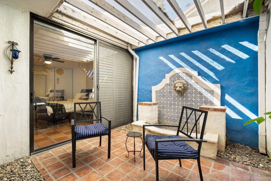 280 Tolosa Circle Property Photo 17