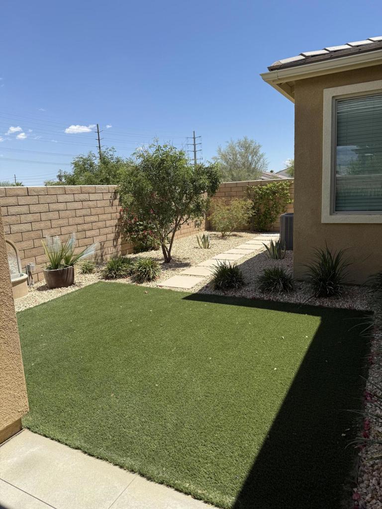 39912 Felicita Parkway Property Photo 27