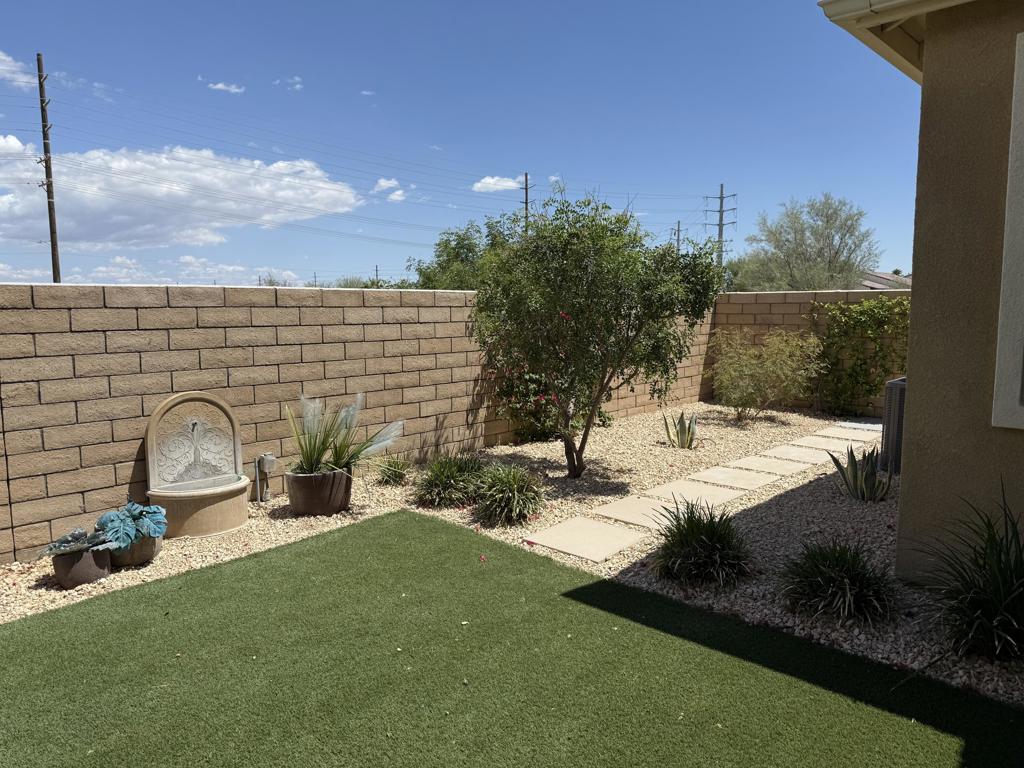 39912 Felicita Parkway Property Photo 28