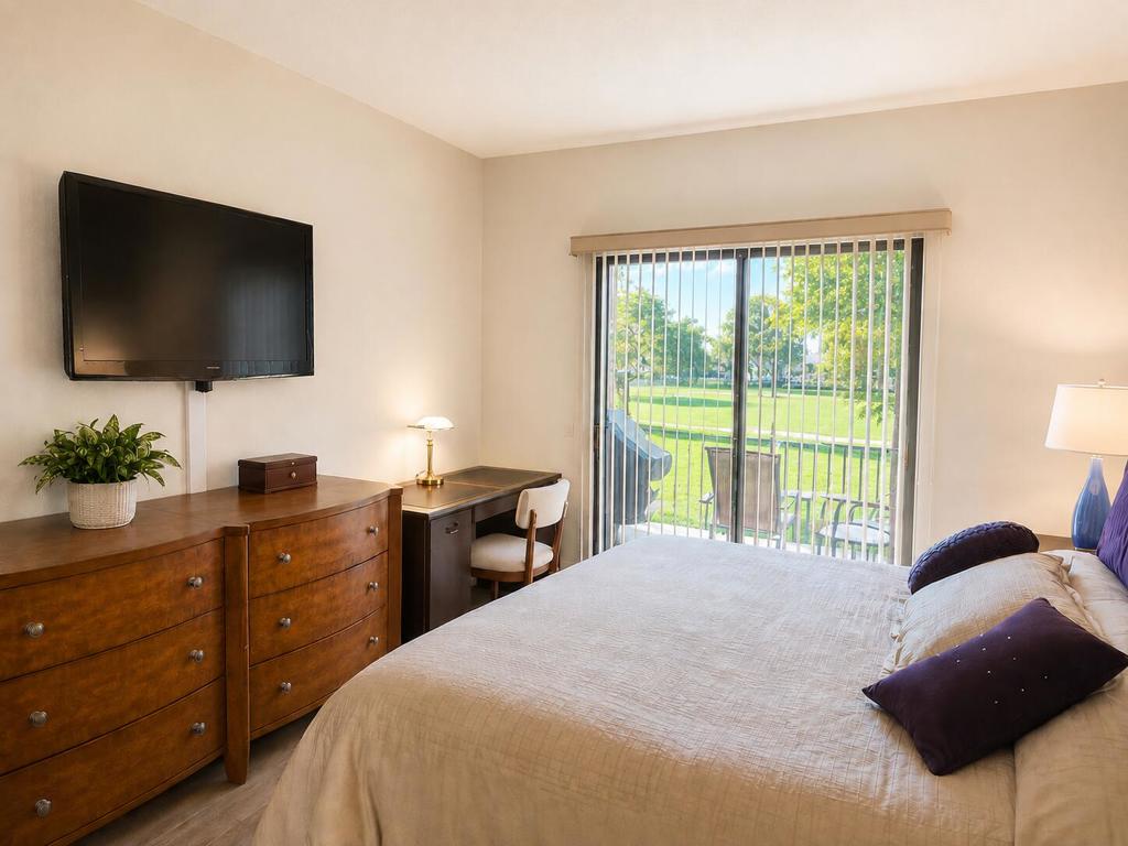 28486 Taos Court Property Photo 8