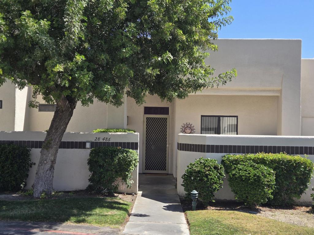 28486 Taos Court Property Photo 11