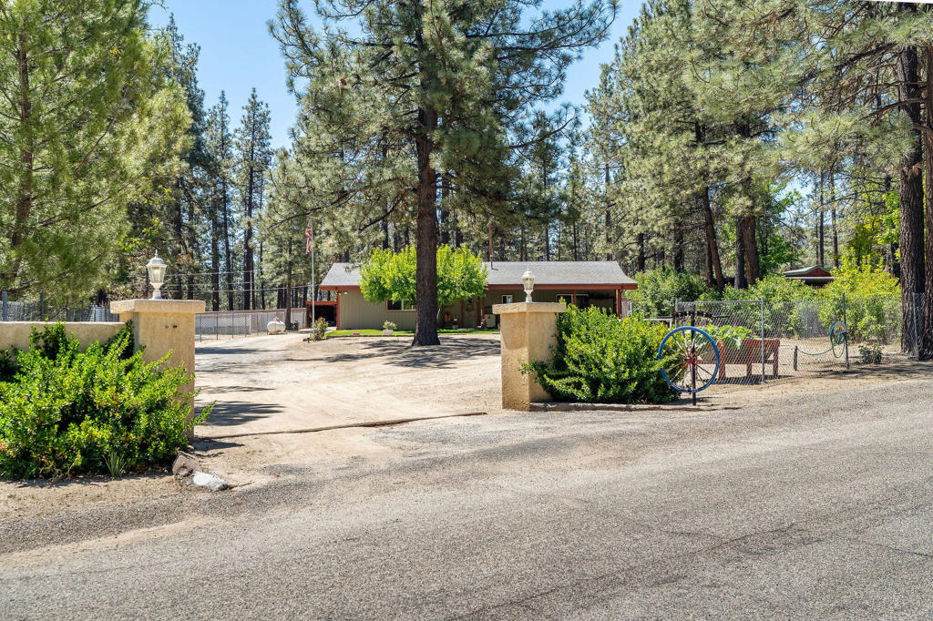 59341 Courtesy Drive Property Photo 1
