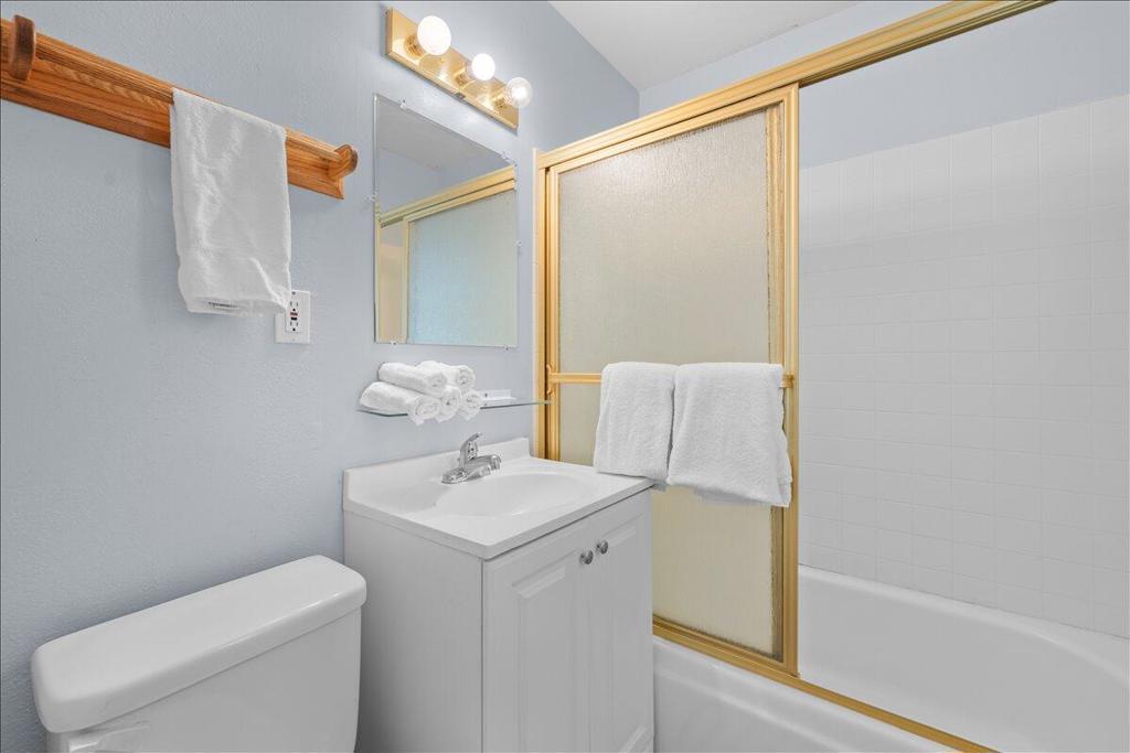 880 Jaybird Lane Property Photo 11