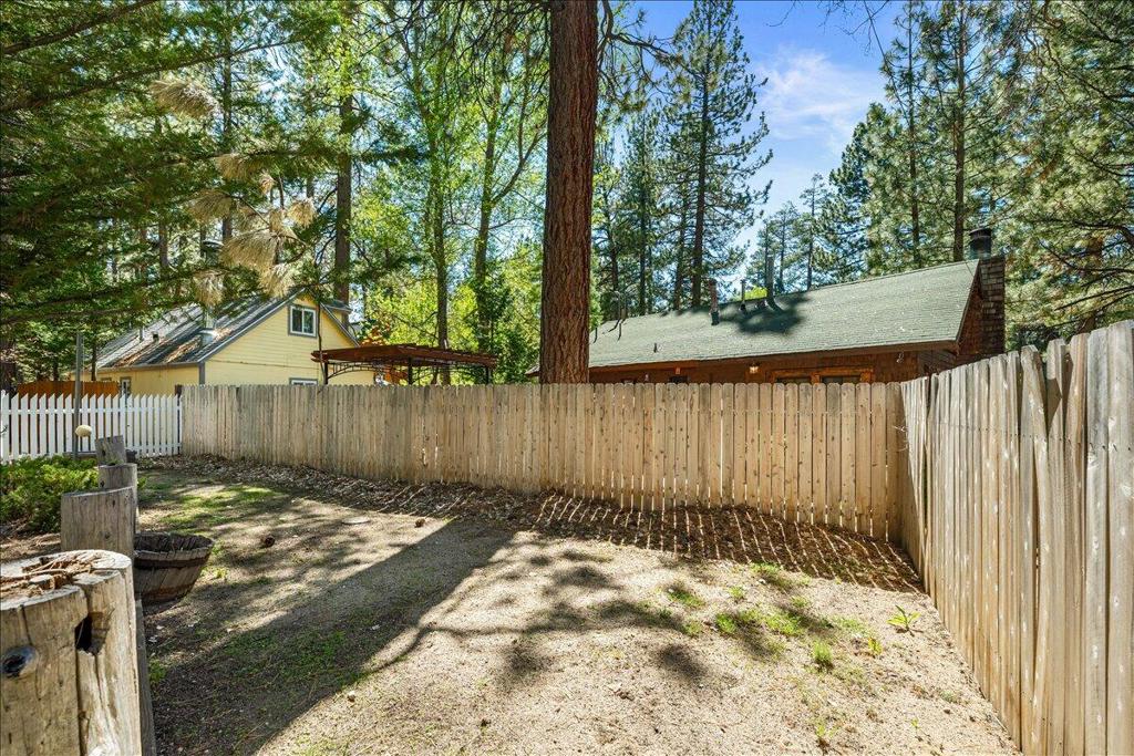 880 Jaybird Lane Property Photo 19