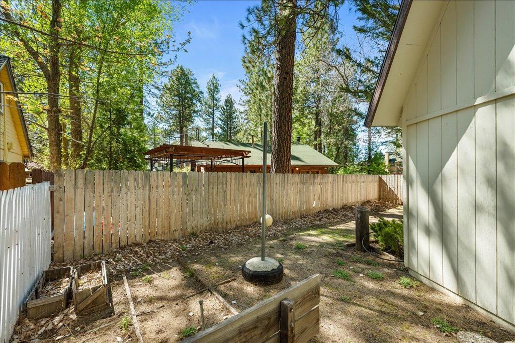 880 Jaybird Lane Property Photo 21