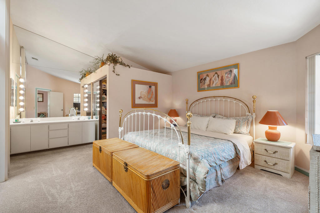 41588 Woodhaven Drive E Property Photo 6