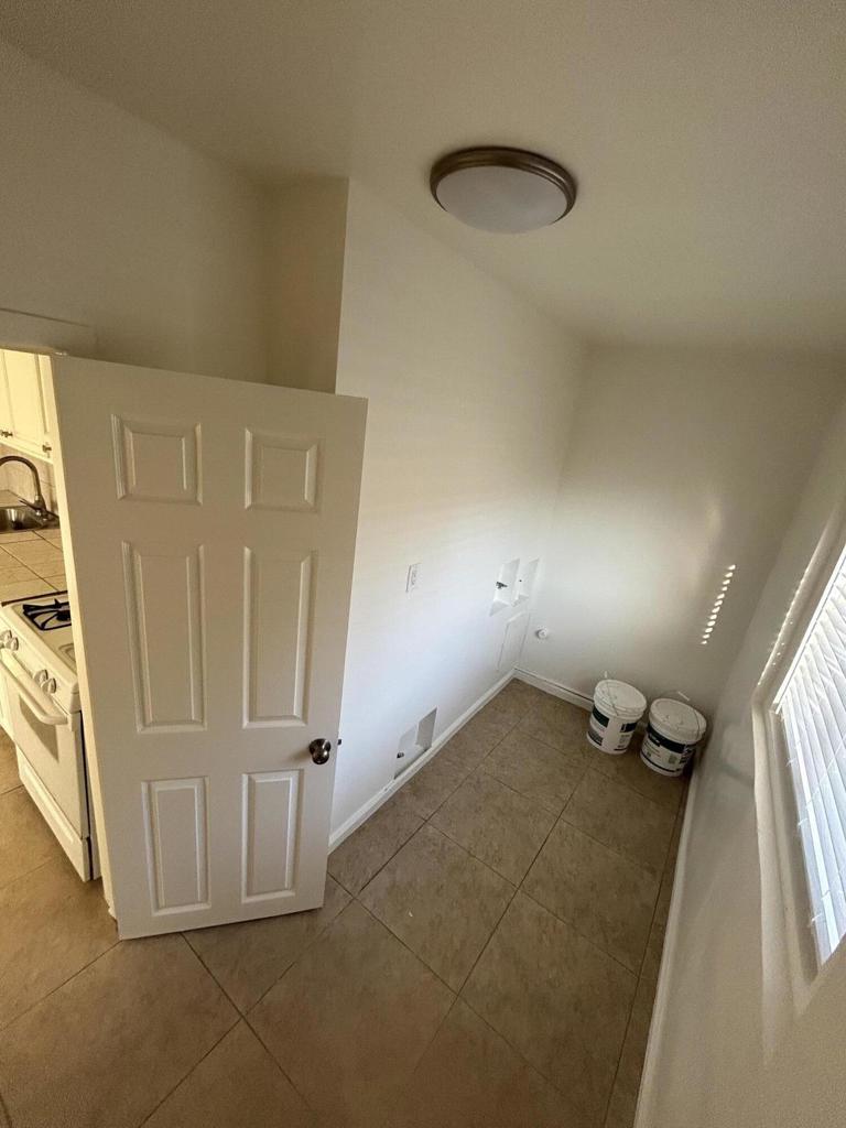 45667 Oasis Street Property Photo 11