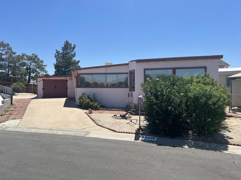 69471 Country Club Drive Property Photo 3