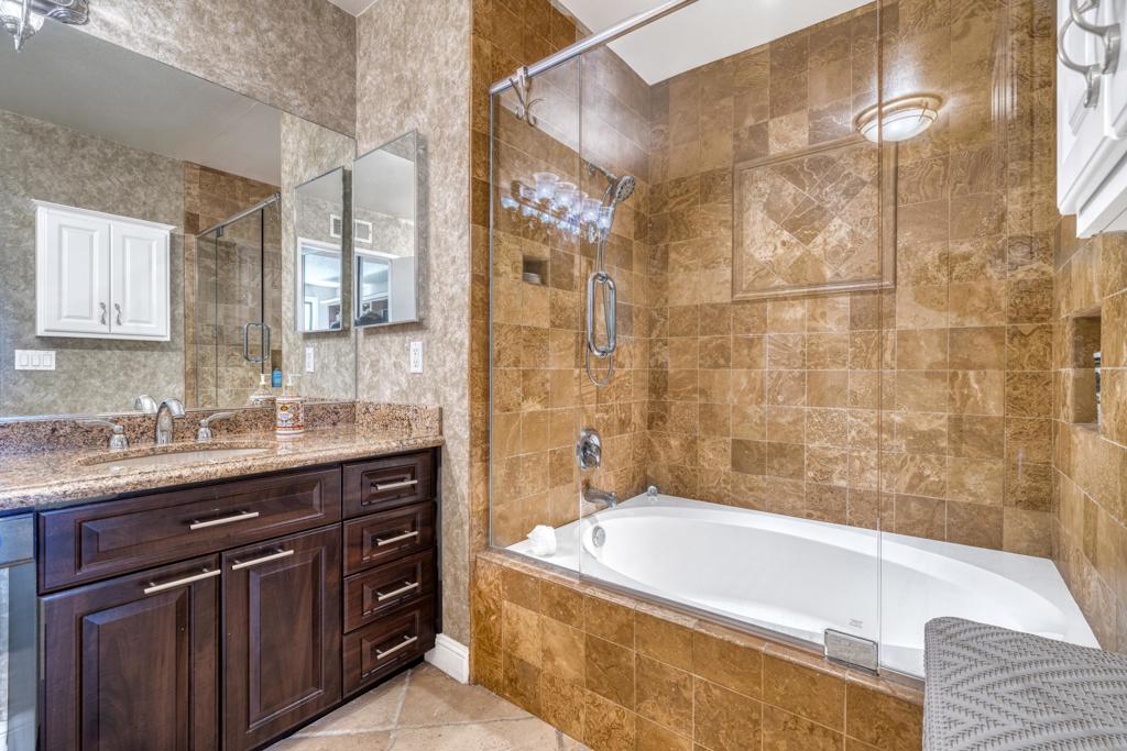 54564 Oak Tree A107 Property Photo 14