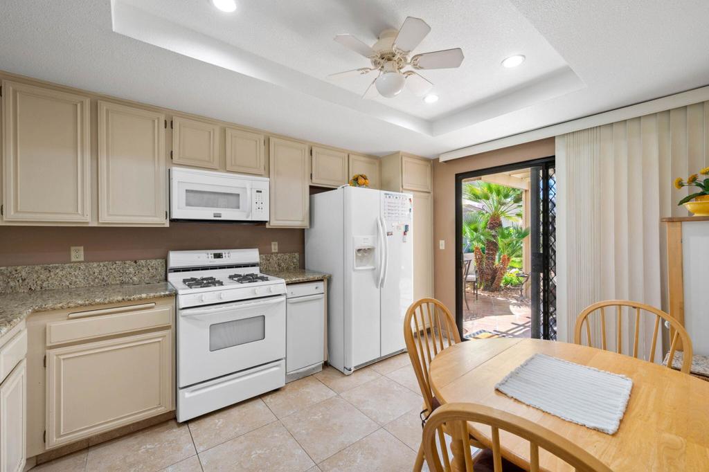 7614 Paseo Azulejo Property Photo 9